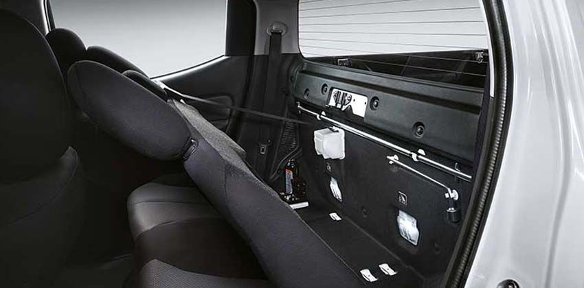 Mitsubishi Triton Quest cabin