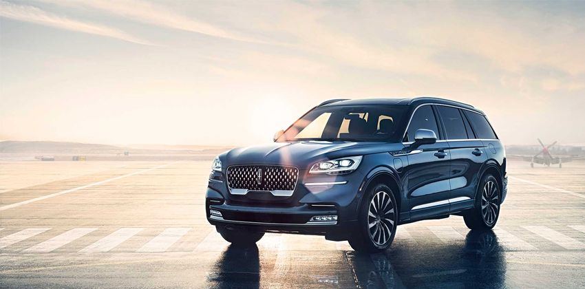 Lincoln Aviator front