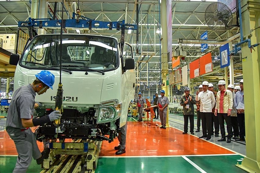 Harapan Jokowi pada Industri Otomotif Nasional