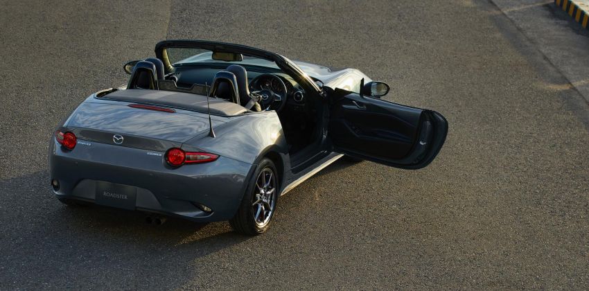 2020 Mazda MX-5 top-view