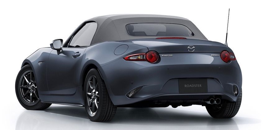 2020 Mazda MX-5 rear