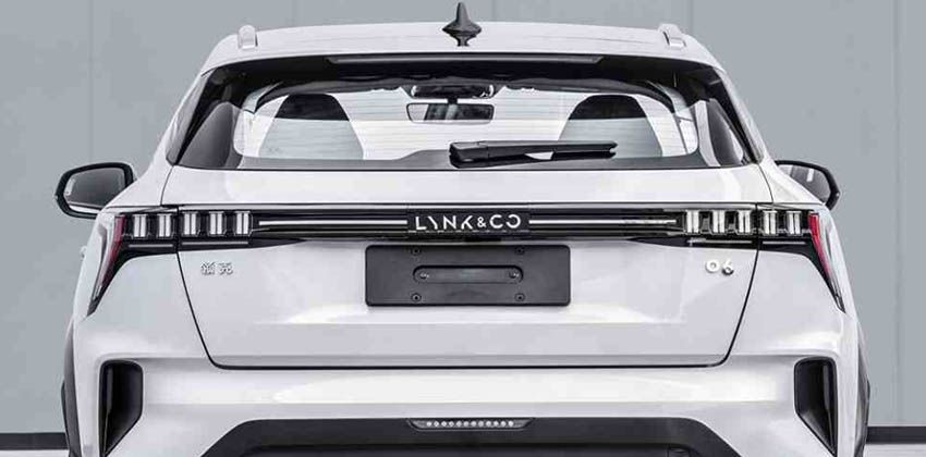 Lynk & Co 06 rear