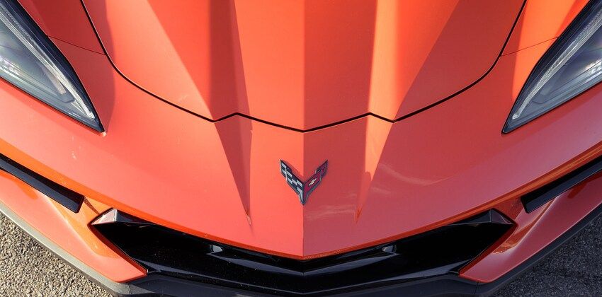 2020 Corvette C8 hood