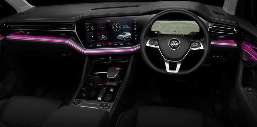 Volkswagen Touareg cabin