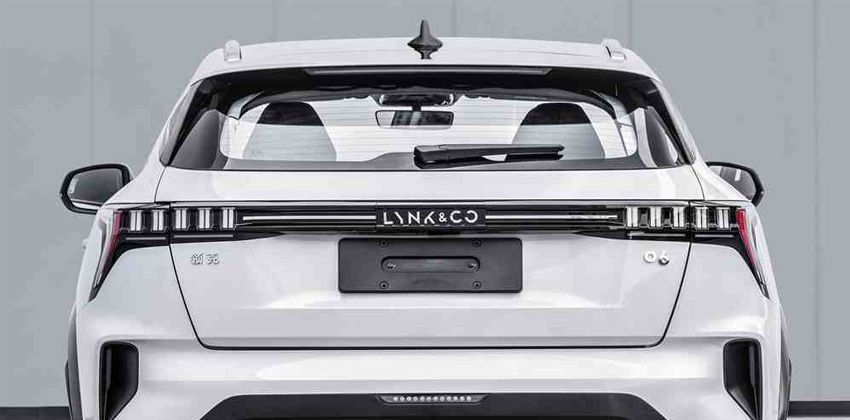 Lynk & Co 06 rear