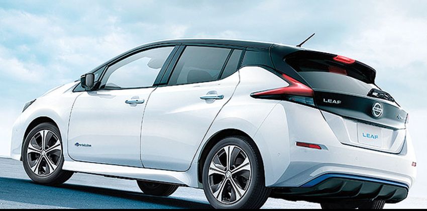 2020 Nissan Leaf rear