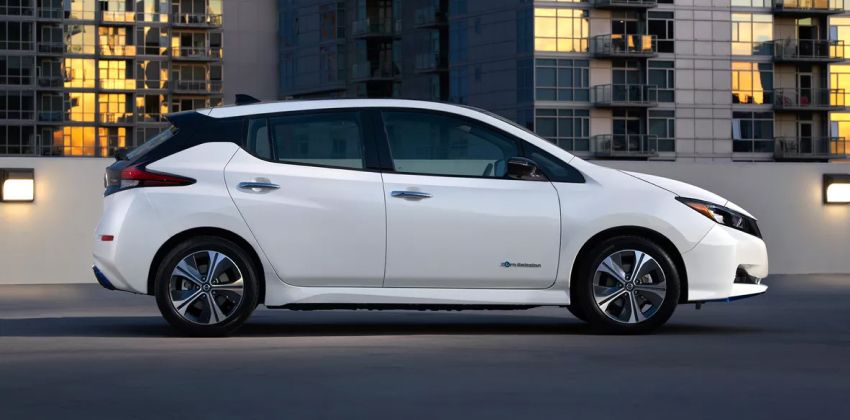 Nissan Leaf side