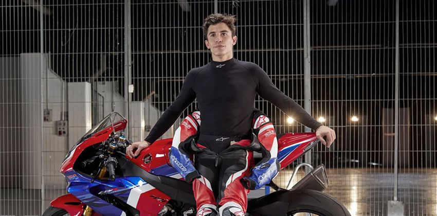 2020 Honda CBR1000RR-R side