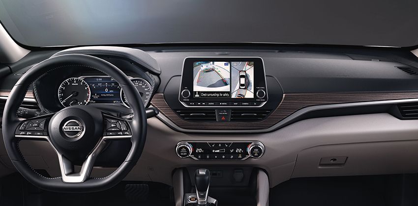 Nissan Altima cabin