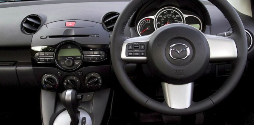 How to drive an automatic car