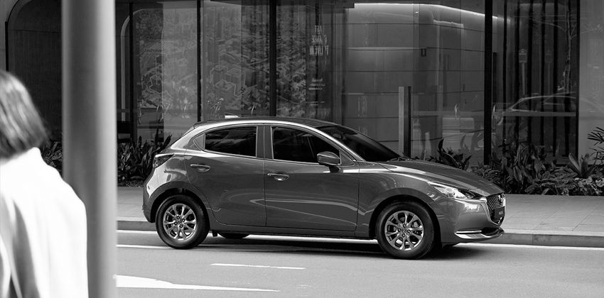2020 Mazda 2 side