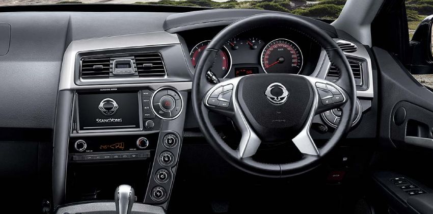 Ssangyong Musso cabin