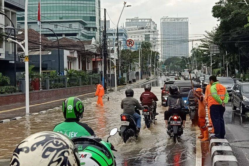 Periksa Komponen Ini Setelah Paksa Skutik Terobos Banjir