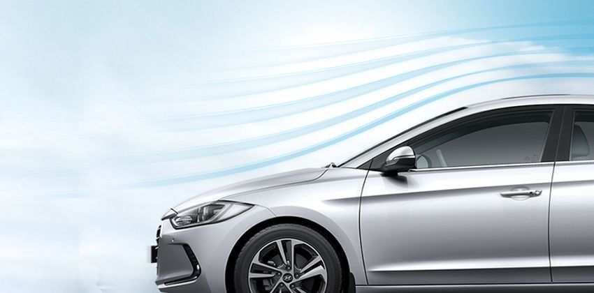 Hyundai Elantra side