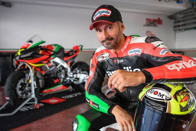 Max Biaggi, Mantan Rival Valentino Rossi Kembali ke MotoGP Max Biaggi, Mantan Rival Valentino Rossi Kembali ke MotoGP