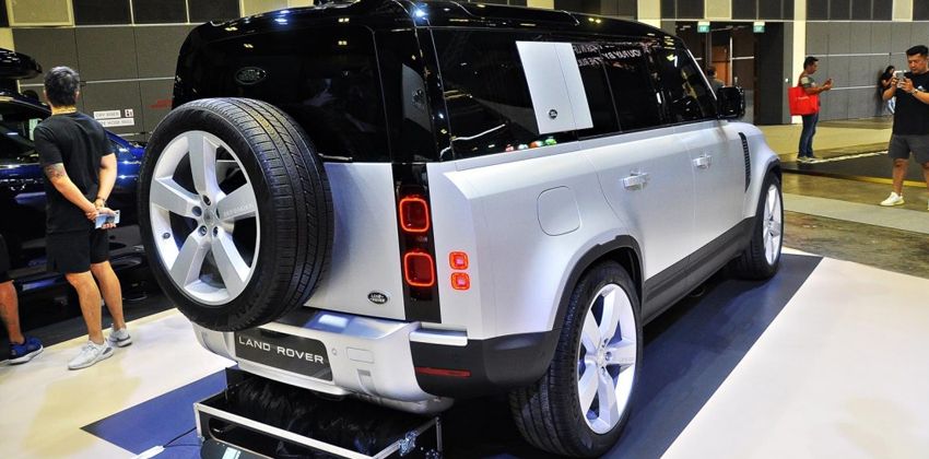 New Land Rover Defender rear