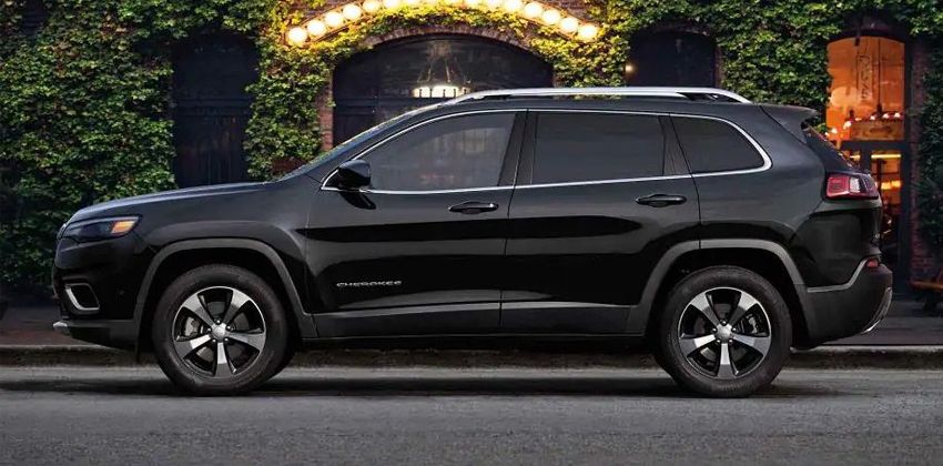 Jeep Cherokee side