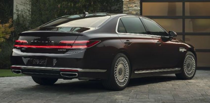 Genesis G90 rear