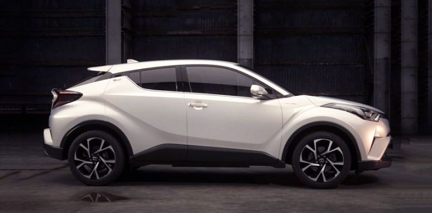 Toyota C-HR side