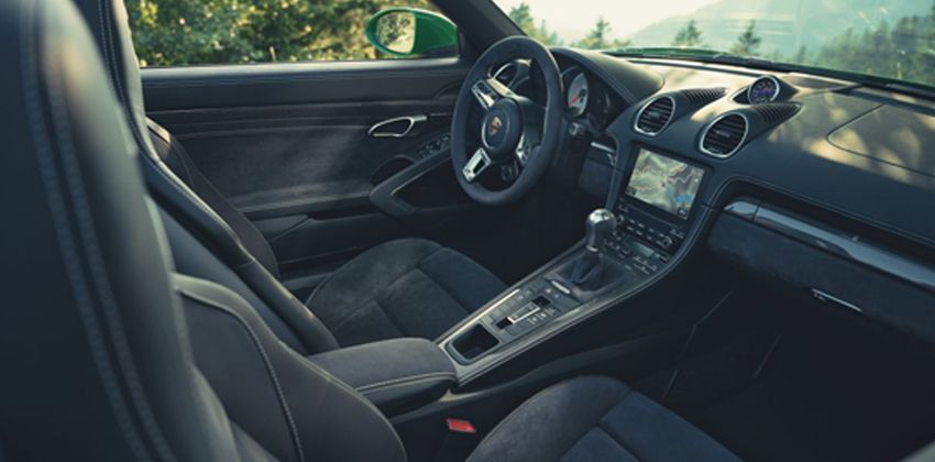Porsche Boxster GTS cabin