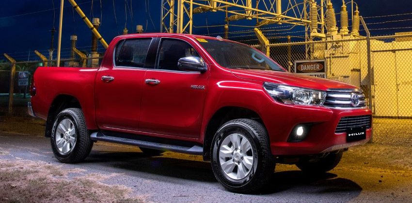 Toyota Hilux Which Variant To Buy Zigwheels Toyota Hilux Which Variant To Buy Zigwheels