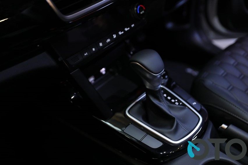 Transmisi DCT kopling ganda dengan pilihan mode berkendara