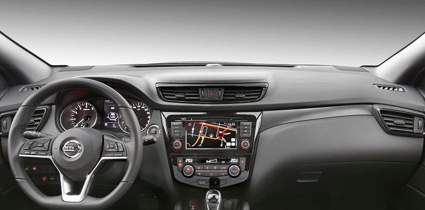 Nissan Qashqai N-TEC cabin