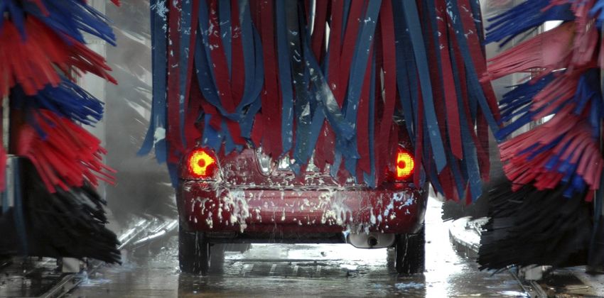 Automatic car wash for EV