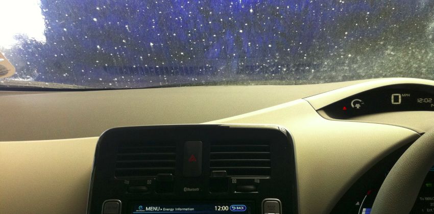 Automatic car wash for electric vehicle