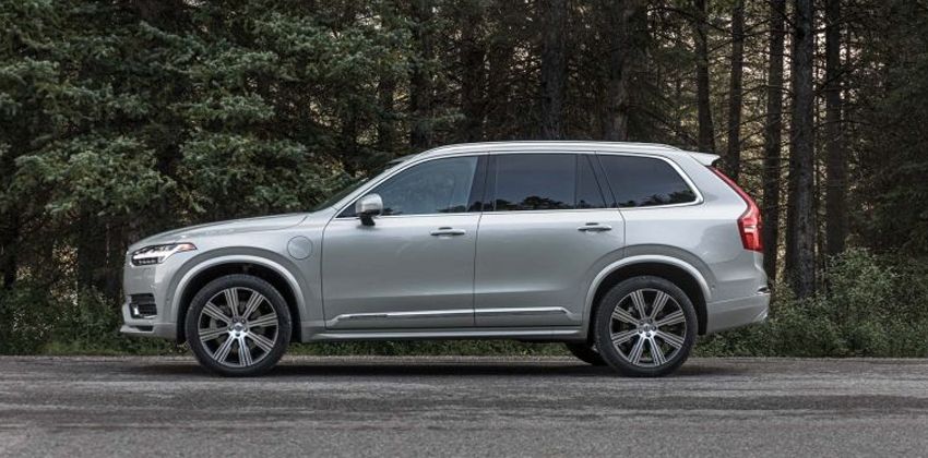 Volvo XC90 side