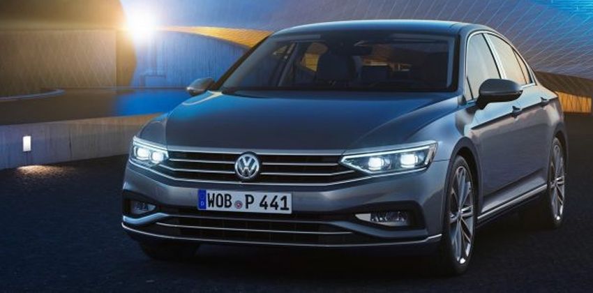 2020 VW Passat front