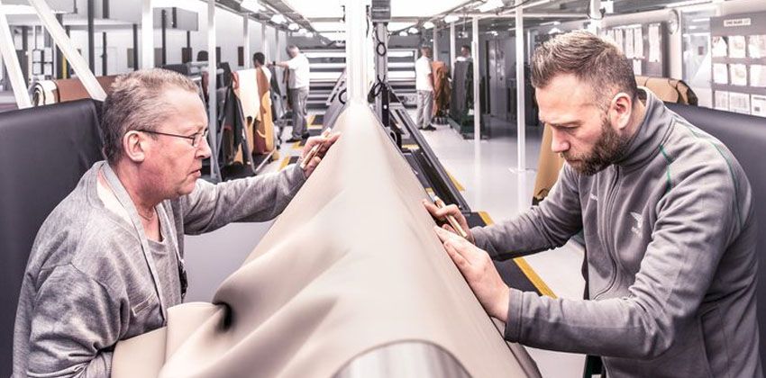  Bentley Flying Spur interior
