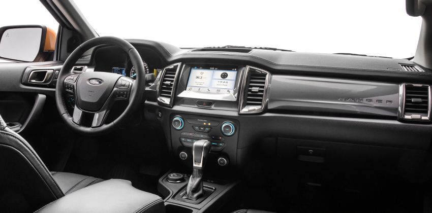 Ford Ranger FX4 cabin