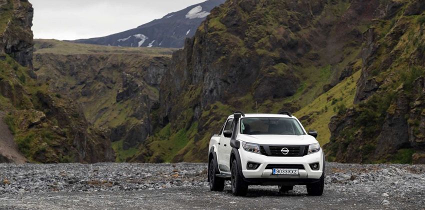 Nissan Navara Off-roader AT32 image