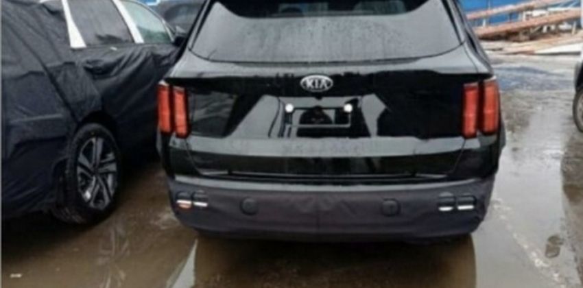 2021 Kia Sorento rear