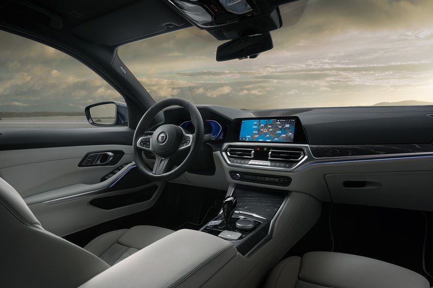 Interior Alpina B3 terbaru