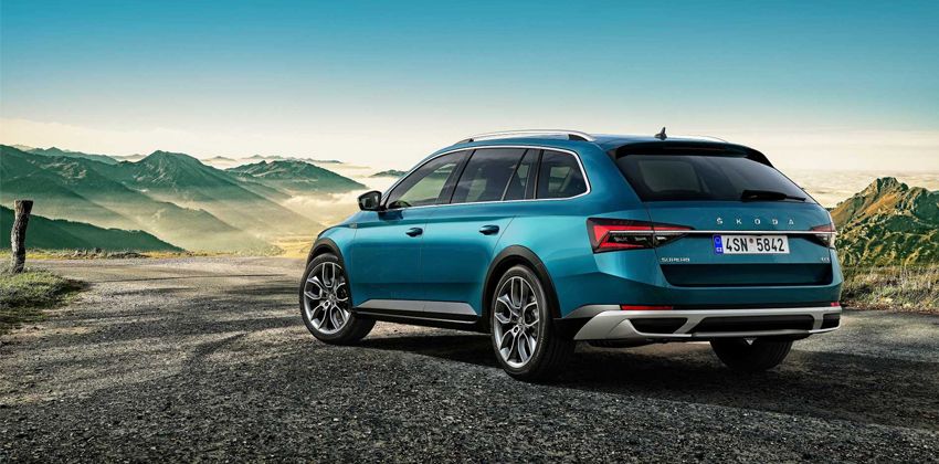 2020 Superb Scout rear