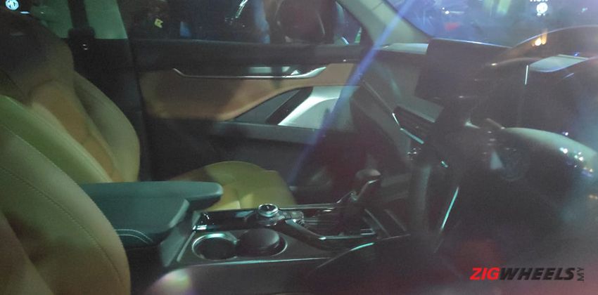 New MG Gloster interior