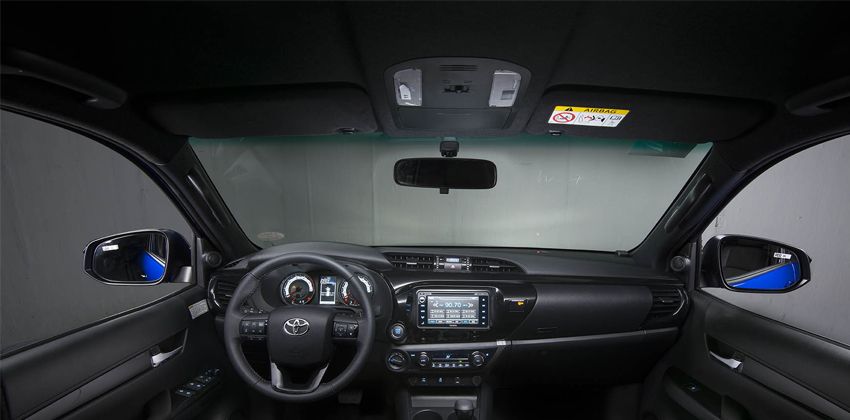 Toyota Hilux Conquest cabin