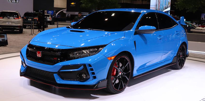 Honda Civic Type R Makes Another Stop At The Chicago Auto Show Zigwheels