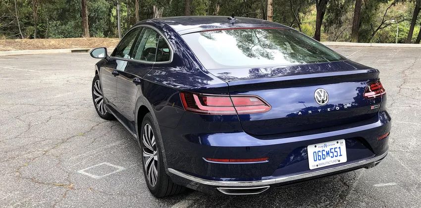 Volkswagen Arteon rear