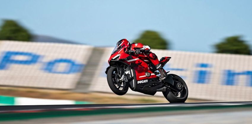 Ducati Superleggera details