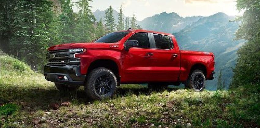 Chevrolet Silverado front