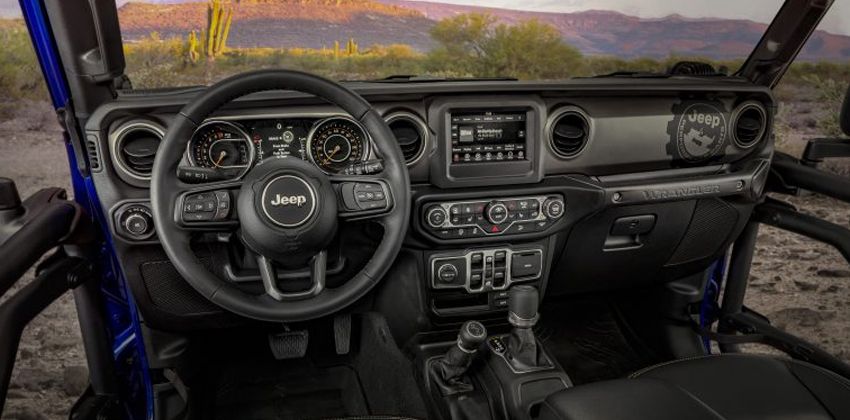  Jeep Wrangler JPP 20 interior