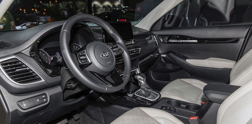 2021 Kia Seltos cabin
