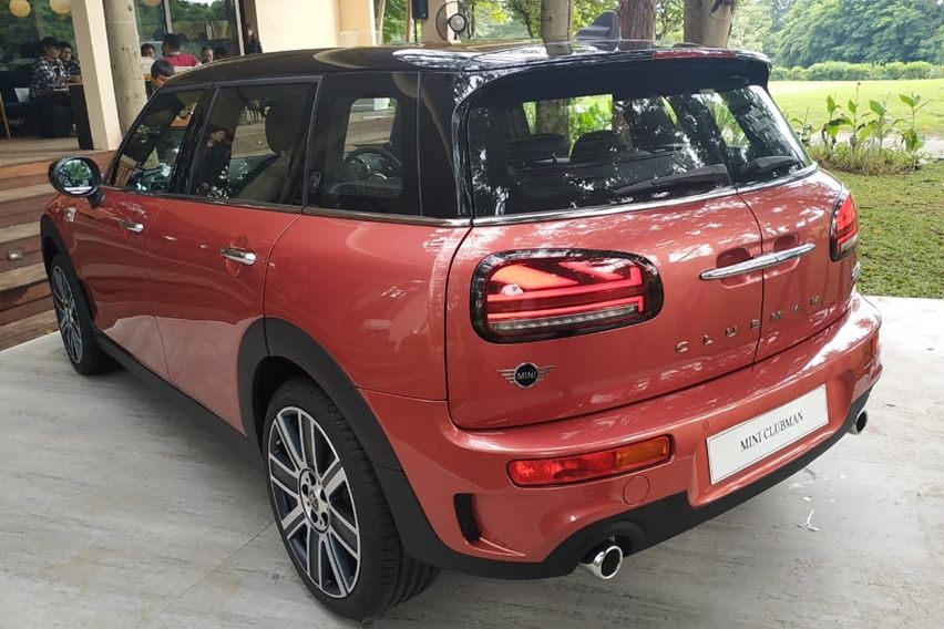 Tampak belakang Mini Clubman 2020