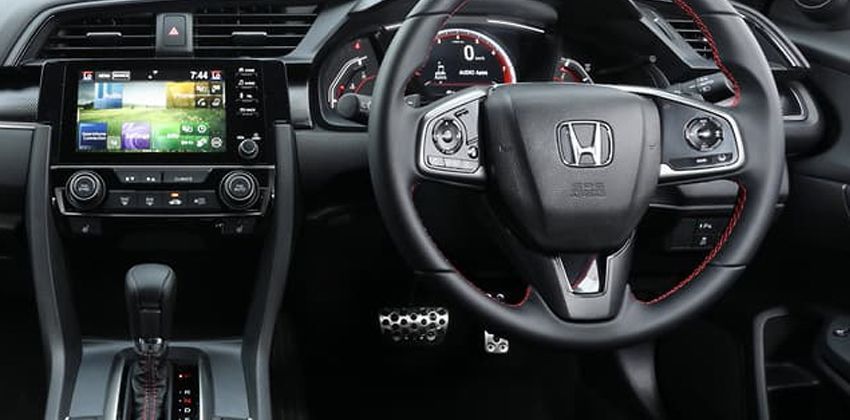 Honda Civic Hatch cabin