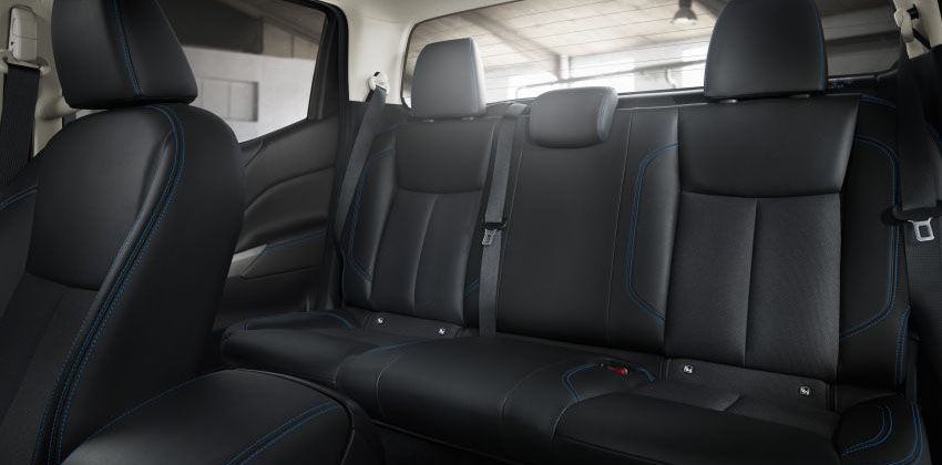2020 Nissan Navara N-Guard seats