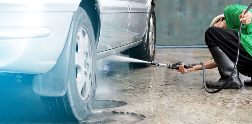 clean the undercarriage