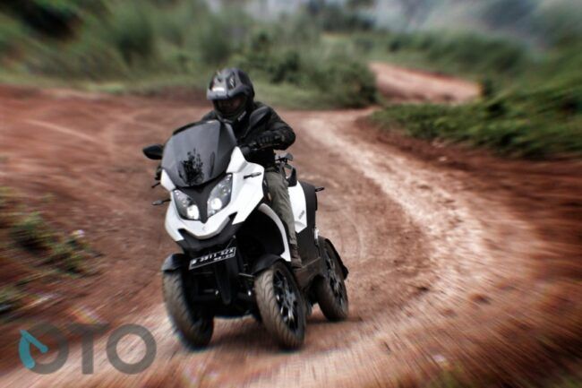 Test Ride Qooder: Kendali Optimal di Berbagai Medan (Part-2) Test Ride Qooder: Kendali Optimal di Berbagai Medan (Part-2)